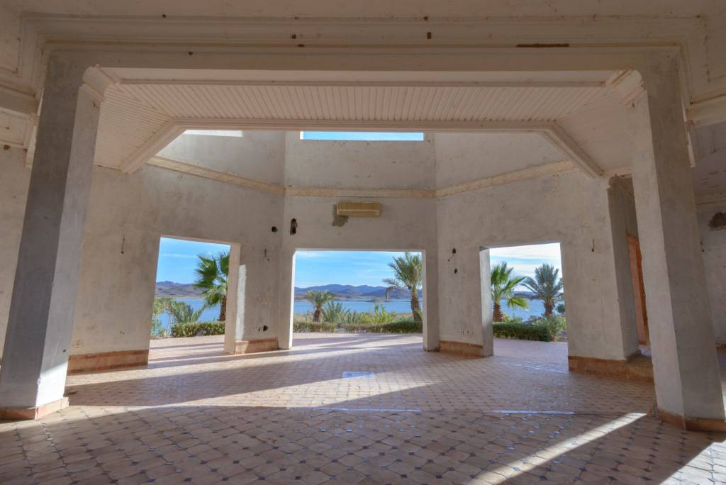 Villa, Bordure de Lac Ouarzazate Maroc