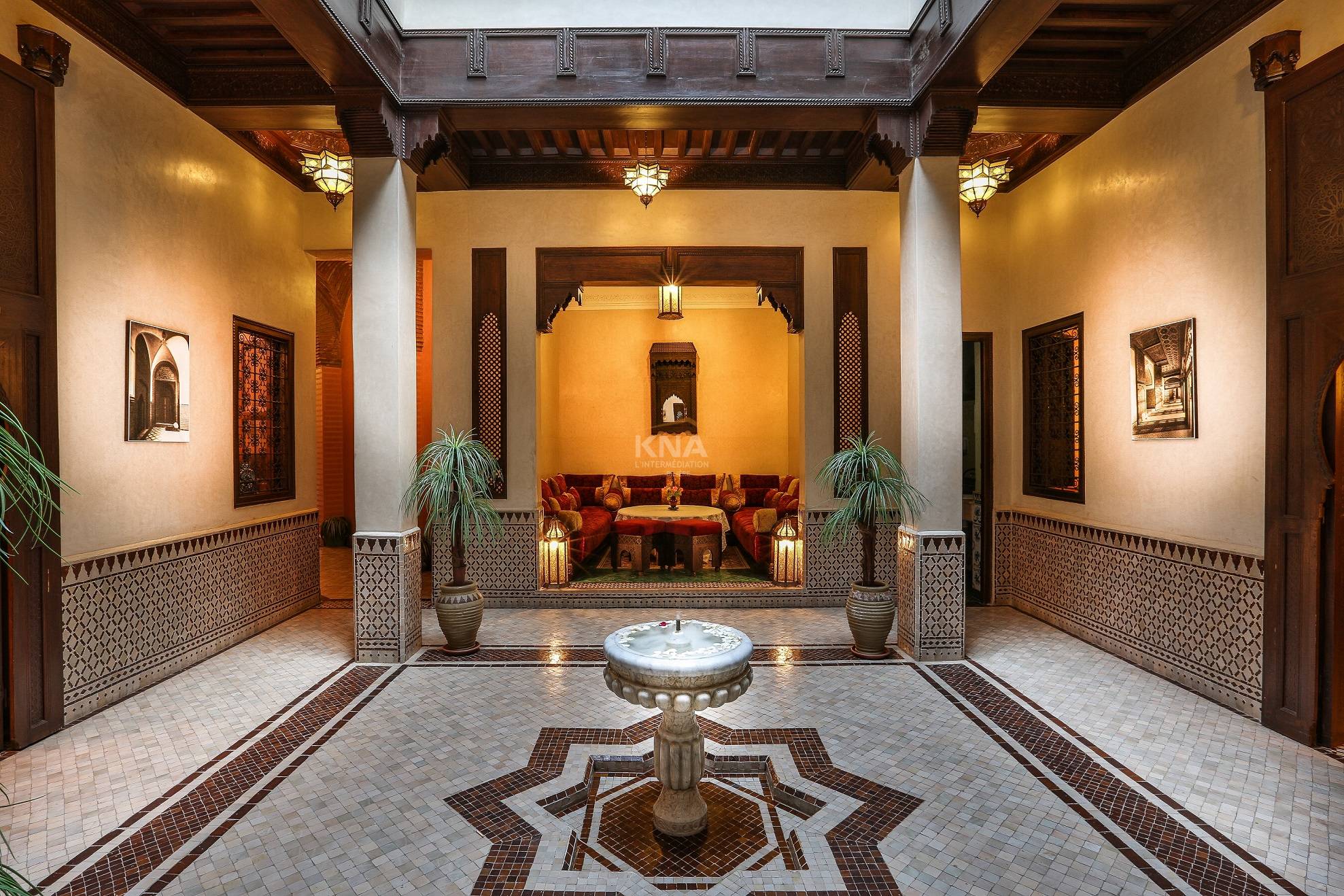 Magnifique Riad de très haut standing de 27 chambres et suites de style marocain et contemporain Achat Achat Riad à Medina Marrakech