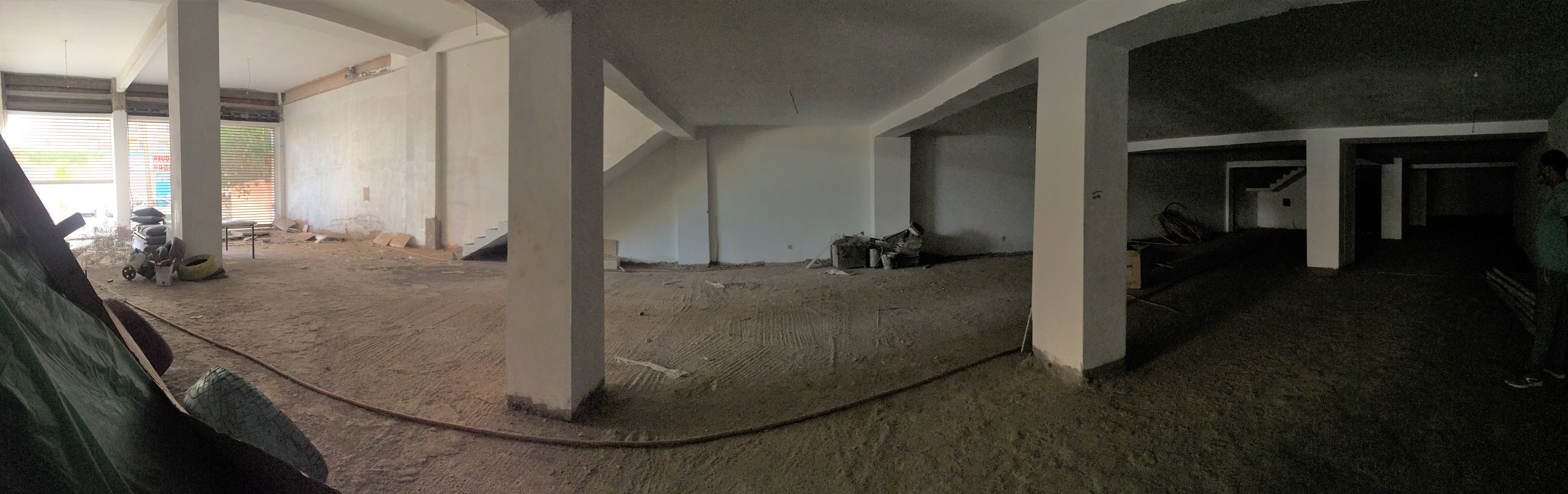 Very large L-shaped commercial premises with three entrances Sale Sale Commercial premises in Casablanca road Marrakech