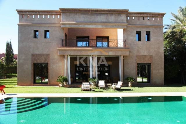 Magnifique Villa de très grand charme située à 18mn du centre ville Achat Achat Villa à Proche d'Amelkis Marrakech