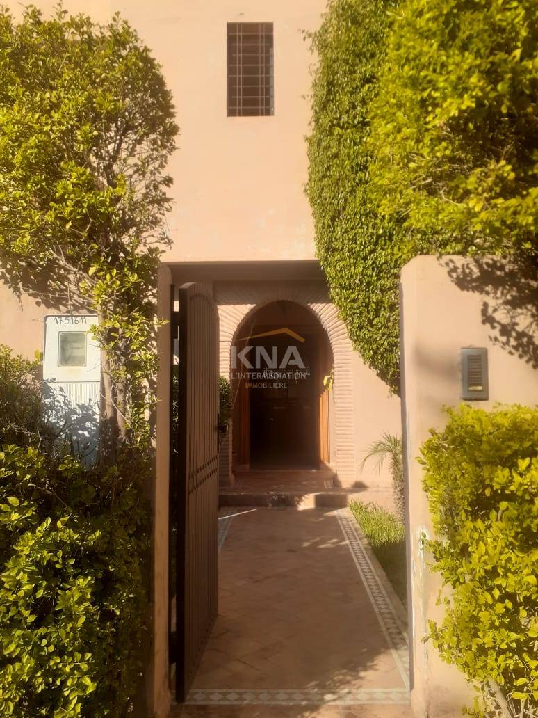 Jolie Villa de style mixte construite sur 3 niveaux à la Targa Achat Achat Villa à Targa Marrakech