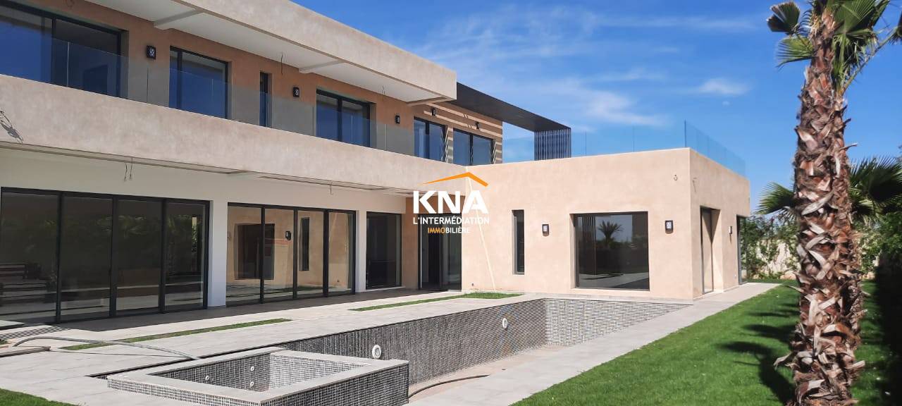 Belle Villa de style moderne récemment construite au sein d’un complexe résidentiel fermé et sécurisé Achat Achat Villa à Route d'Amizmiz Marrakech