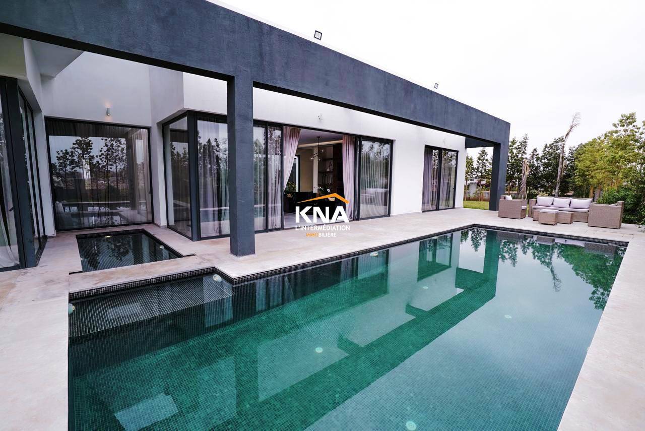 Très belle Villa de style moderne située au sein d’un complexe résidentiel de 12 Villas privées et bien sécurisées Achat Achat Villa à Route d'Amizmiz Marrakech