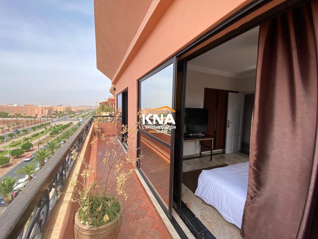 Somptueux Penthouse meublé au 5ème étage d’une prestigieuse résidence sécurisée avec concierge, ascenseur & proche de toutes commodités Location longue durée Location longue durée Appartement à Hivernage Marrakech