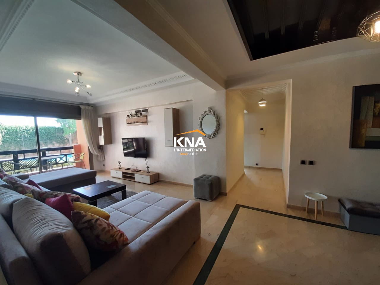 Appartement meublé en rez-de-jardin légèrement surélevé avec vue sur la piscine de la résidence Achat Achat Appartement à Hivernage Marrakech