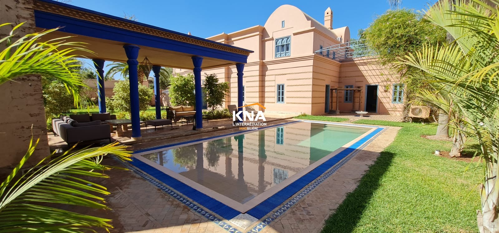 Unique et magnifique Villa de très grand charme située au sein d’une résidence très sécurisée Achat Achat Villa à Amelkis Marrakech