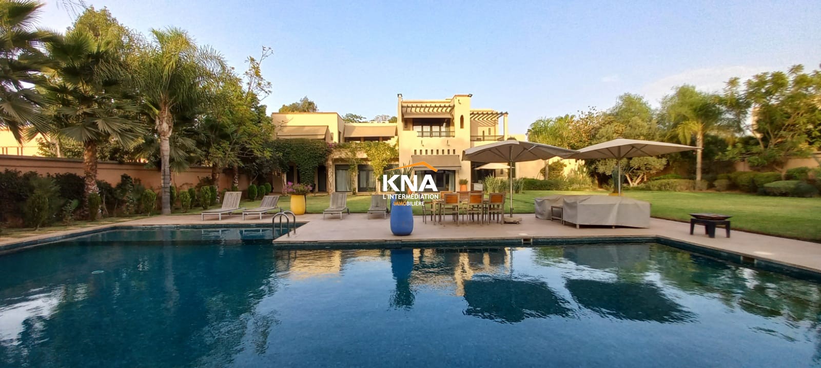 Magnifique Villa de Grand Luxe sur 2 niveaux située au sein d’un des plus beaux Palaces de Marrakech Achat Achat Villa à Hivernage Marrakech