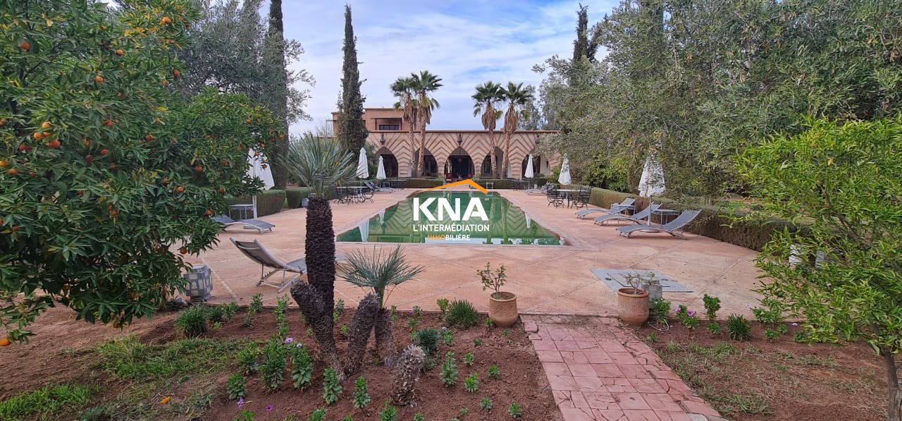 Belle Villa autorisée et fonctionnant en "Maisons d’hôtes" Achat Achat Villa à Route de Ouarzazate Marrakech