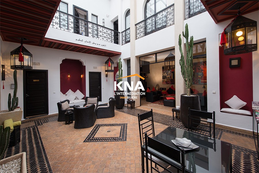 Very beautiful & luxurious contemporary style Riad with a swimming pool Sale Sale Riad in Medina Marrakech