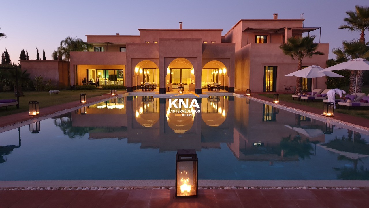 Luxueuse et Magnifique Propriété au design arabo-andalous résolument contemporain face aux montagnes de l'Atlas Achat Achat Villa à Route de l'Ourika Marrakech