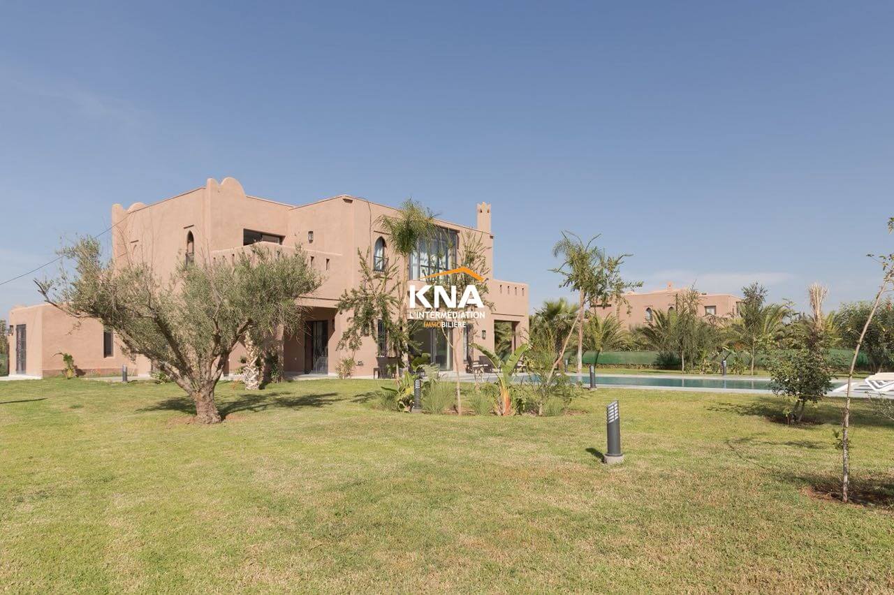 Pretty mixed style Villa in a secured residence not far from the Royal & Amelkis golf Long term rental Long term rental Villa in Ouarzazate road Marrakech