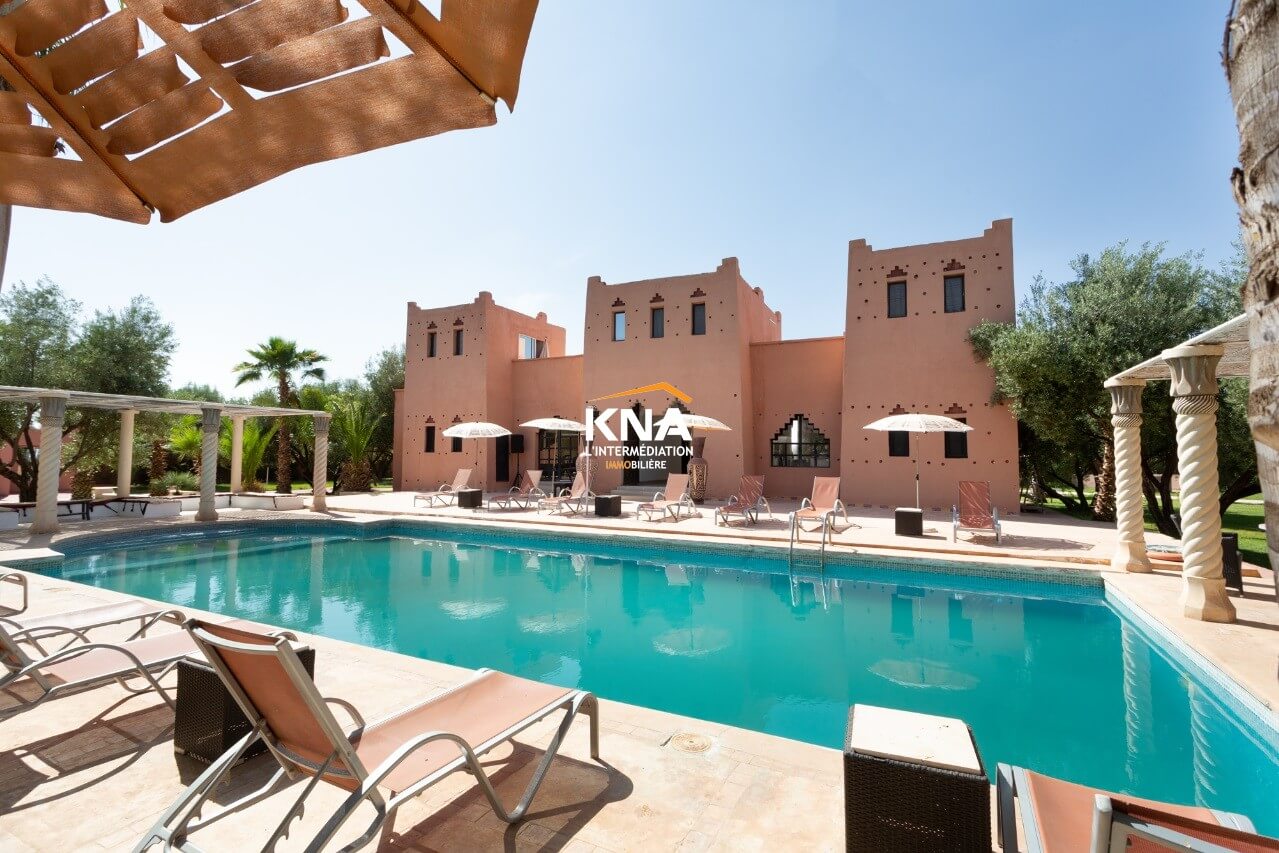 Belle « Maison d’hôtes » titrée aux inspirations ottomanes Achat Achat Villa à Route de Ouarzazate Marrakech
