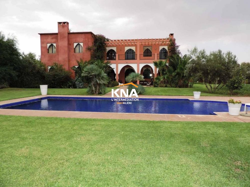 Beautiful mixed style Villa with magnificent Atlas mountains view Sale Sale Villa in Fès road Marrakech