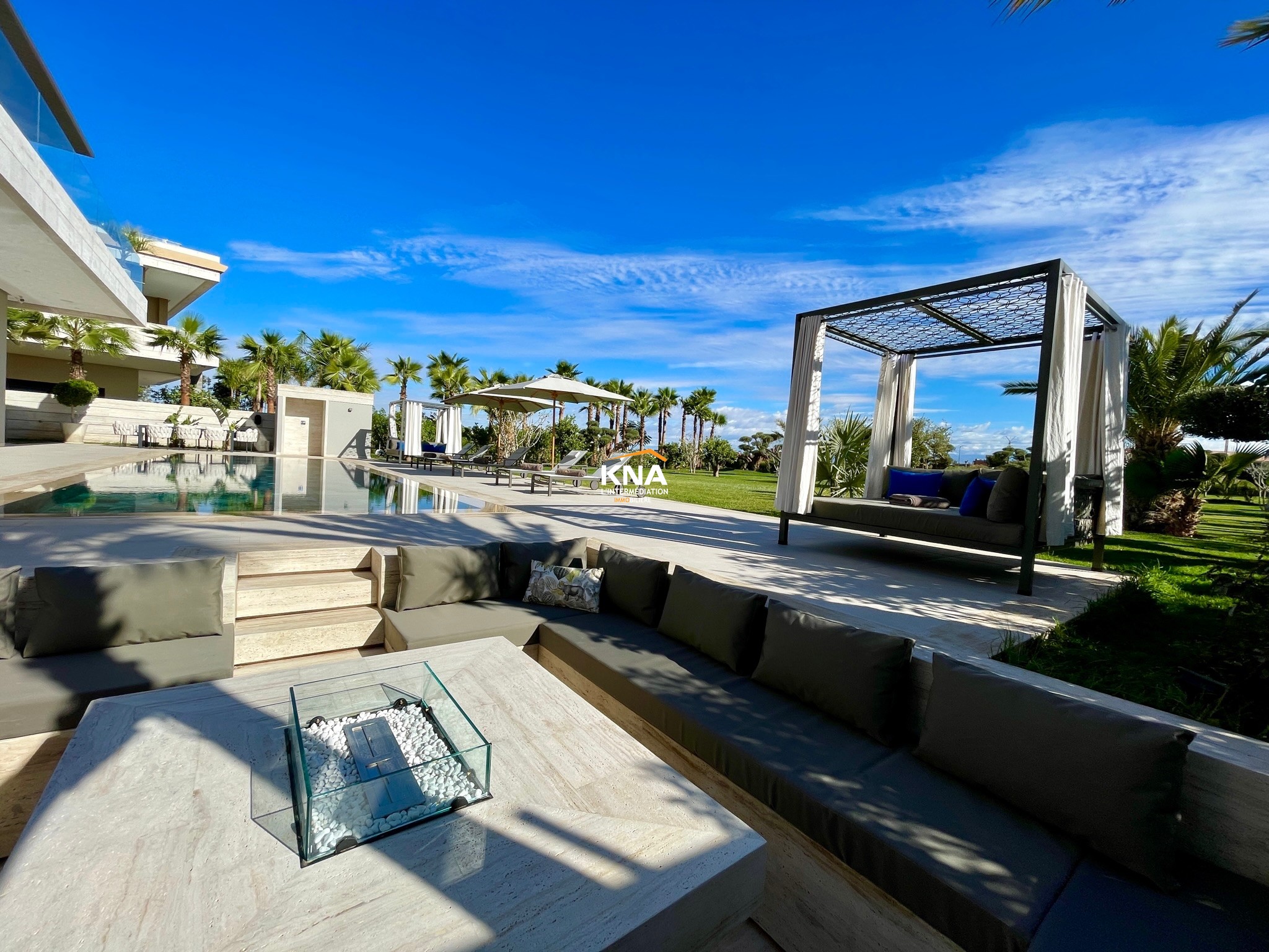 Magnificent high standing contemporary style Villa with an elevator serving the floors Long term rental Long term rental Villa in Tahanaout Road Marrakech